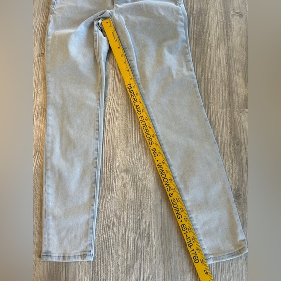 Good American Good Leg Skinny Jeans Women's Tag=2/26 Actual=24x28" In Light Wash - Picture 11 of 12
